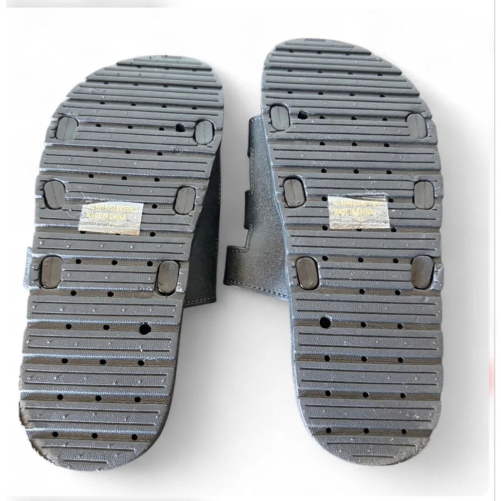 Wild Diva Black Slide Sandals Size 7 Double Strap Comfort Slides - Picture 4 of 4
